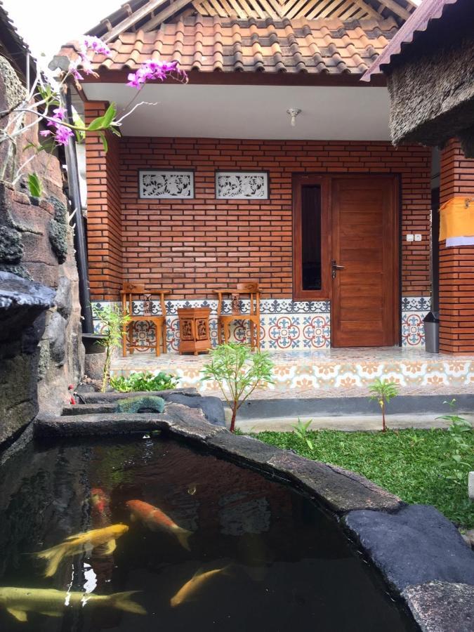 Raditya Homestay Mambat 外观 照片