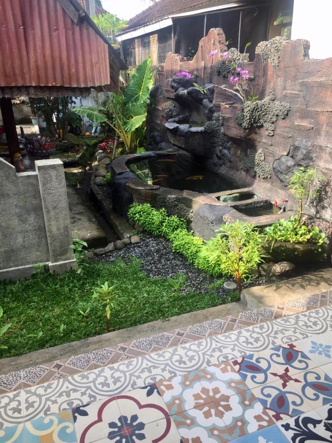 Raditya Homestay Mambat 外观 照片