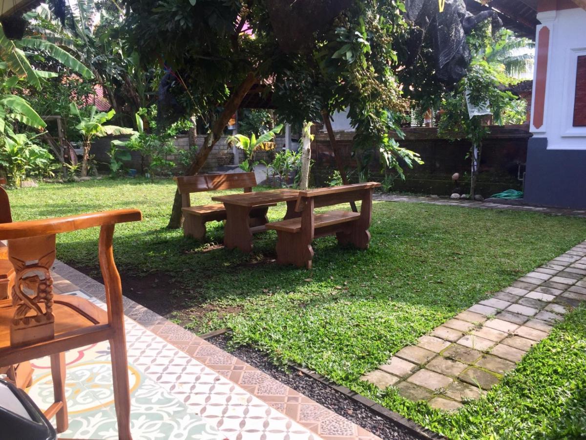 Raditya Homestay Mambat 外观 照片