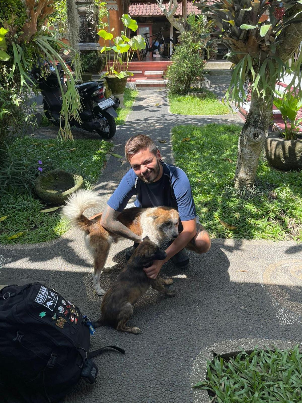 Raditya Homestay Mambat 外观 照片