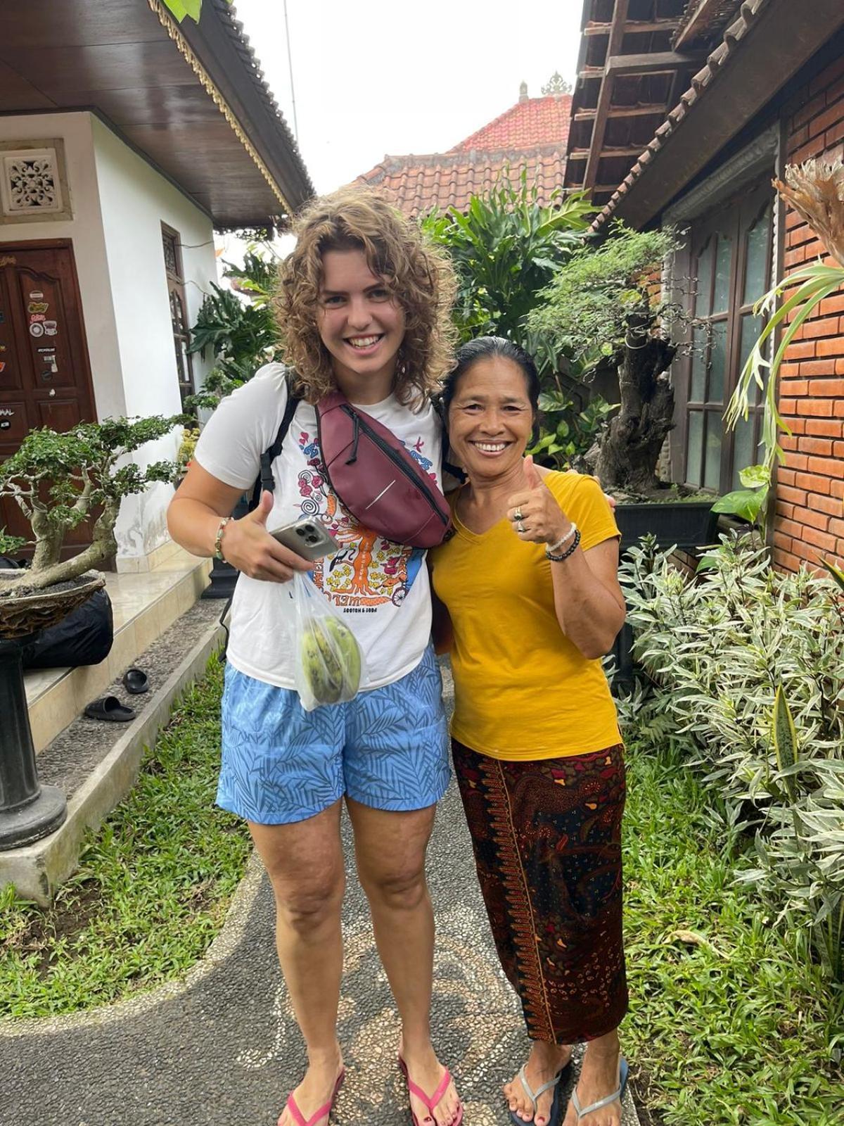 Raditya Homestay Mambat 外观 照片
