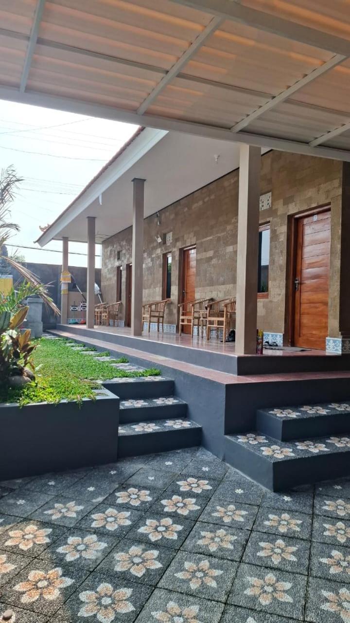 Raditya Homestay Mambat 外观 照片