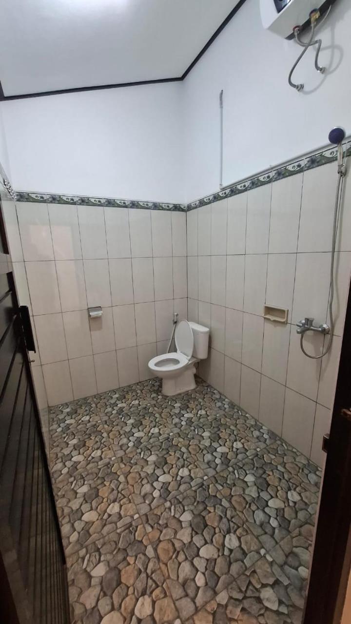 Raditya Homestay Mambat 外观 照片